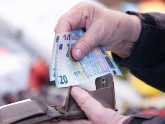 Bargeldnutzung in Deutschland: Umfrage zeigt widersprüchliche Ergebnisse - Wirtschaft